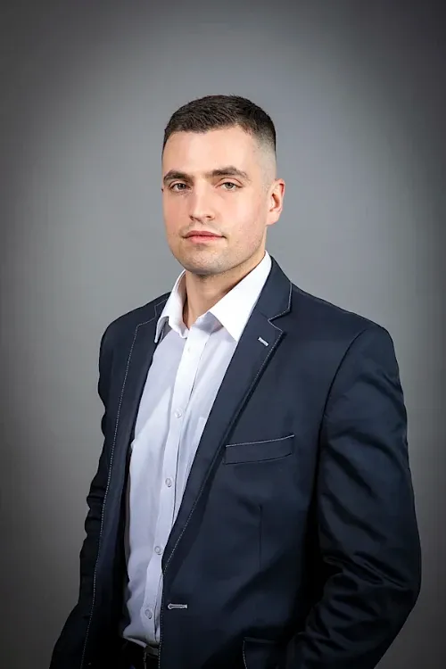 Bartłomiej Karwatowski